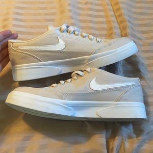 Nike epic react size 6